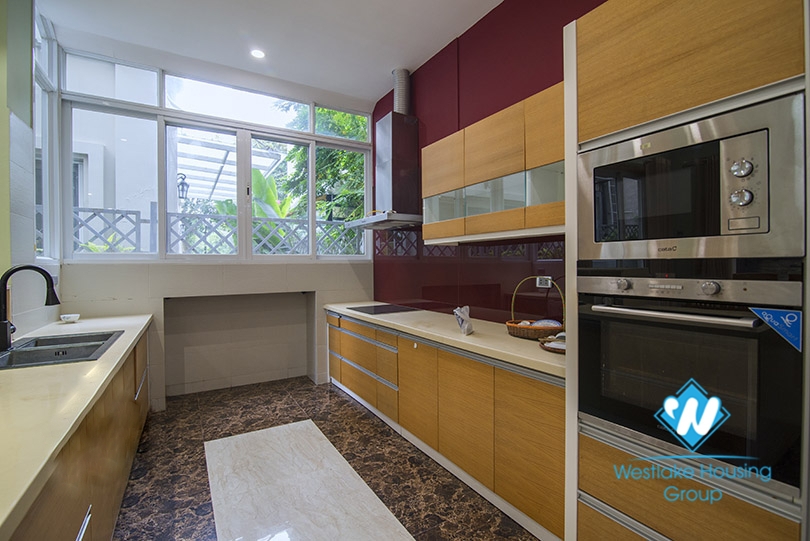 4 bedroom house for rent in Anh Dao Vinhome Riverside